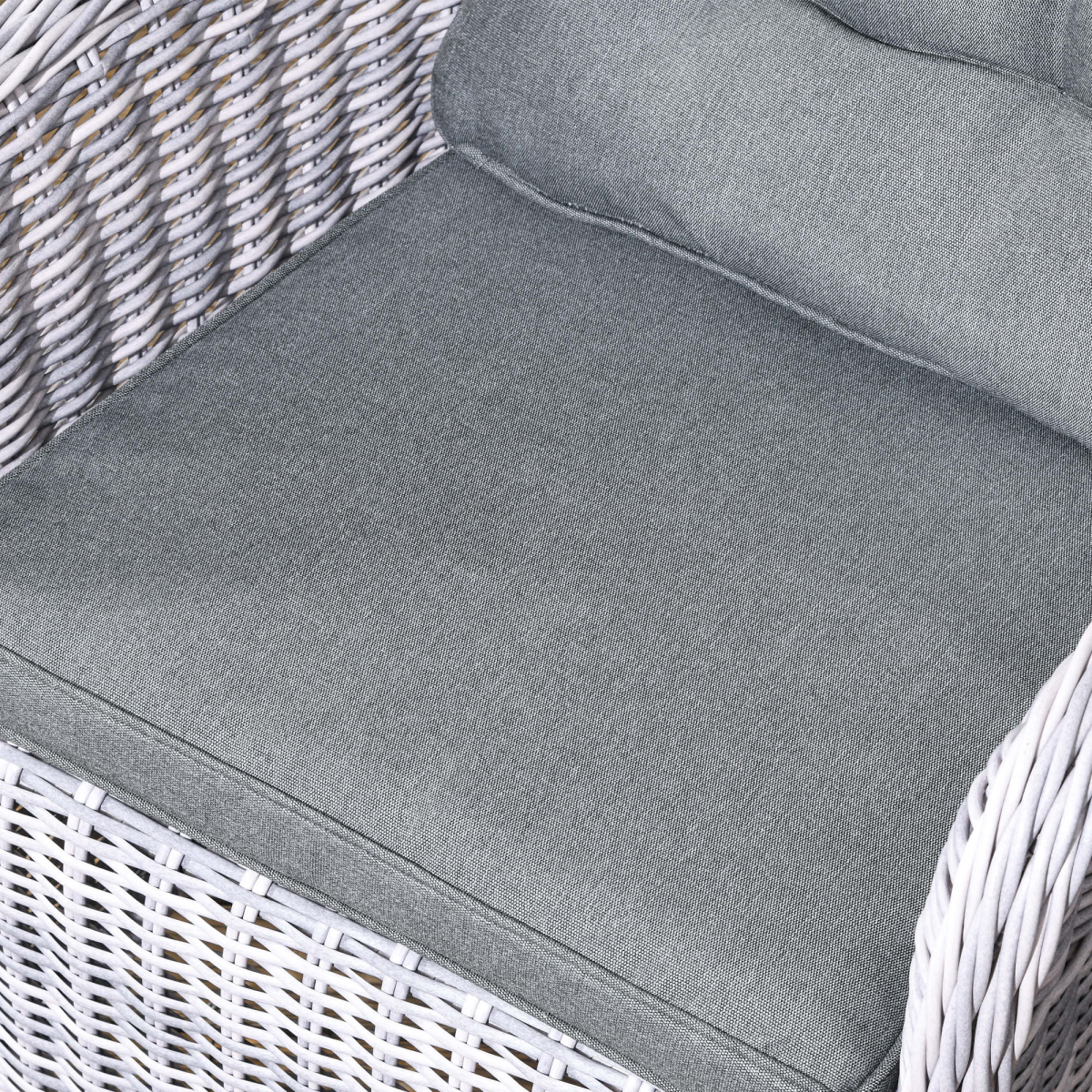 7 PCS Patio PE Rattan Wicker Dining Table Set Furniture w/ Tempered Glass