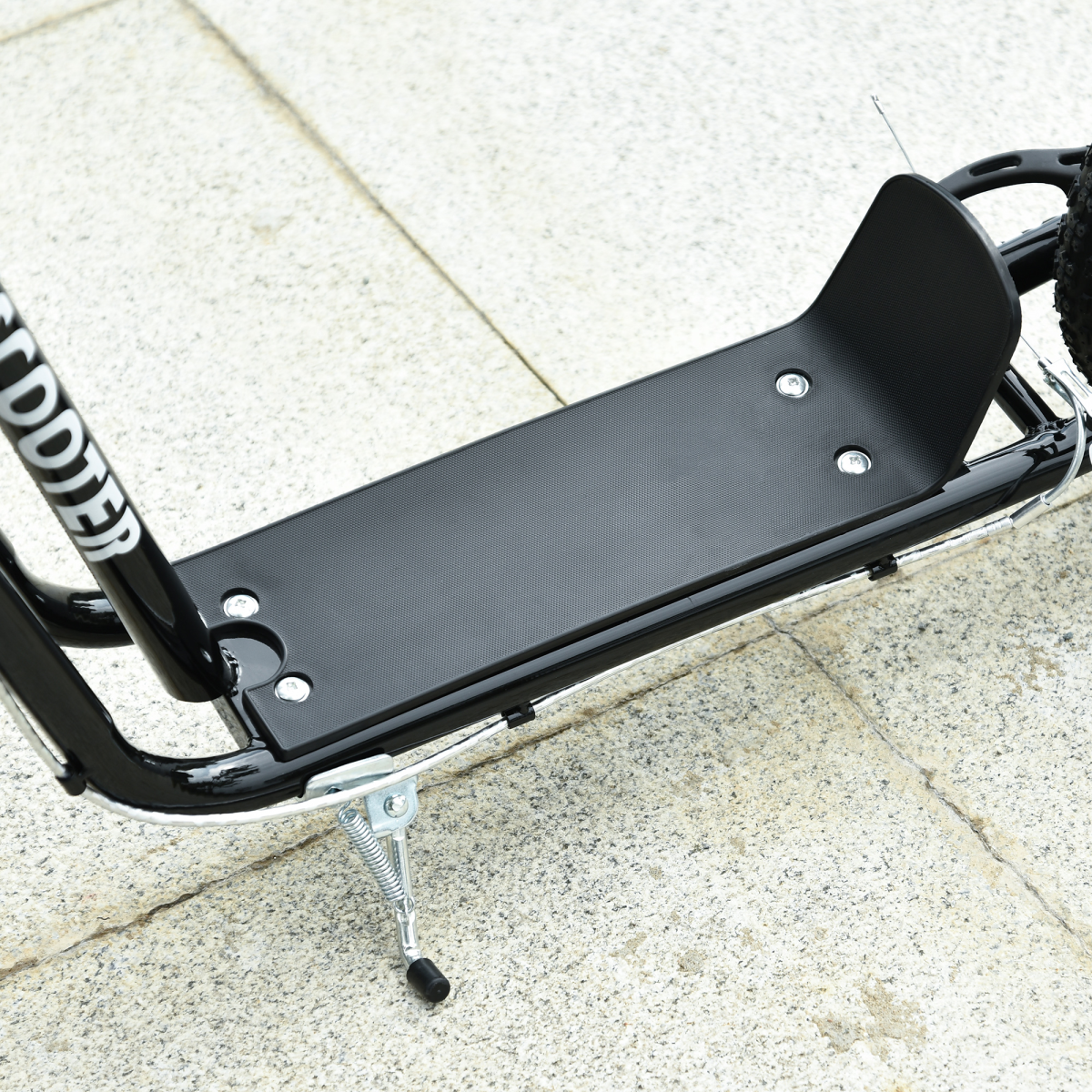 HOMCOM 75-80cm Kids Kick Scooter Adjustable Handlebar Inflatable Wheels Black